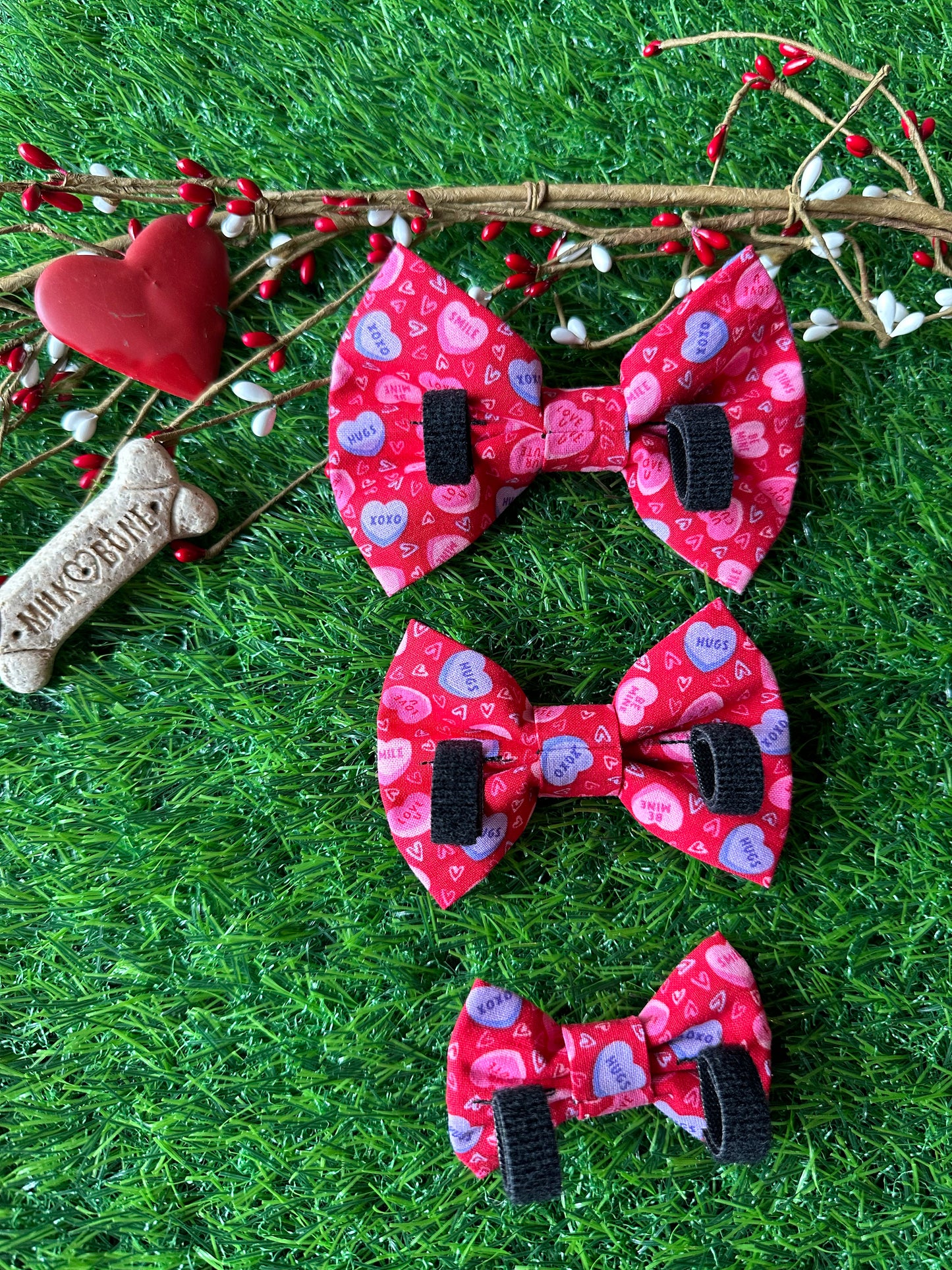 Candy Hearts Bow Tie